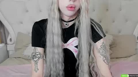 Snapshot of joybarker chatting on November 2025 04:00:01 AM Joy Barker online show from November 2025 04:00:01 AM