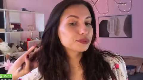 Sofia online show from August 2026 09:01:02 AM