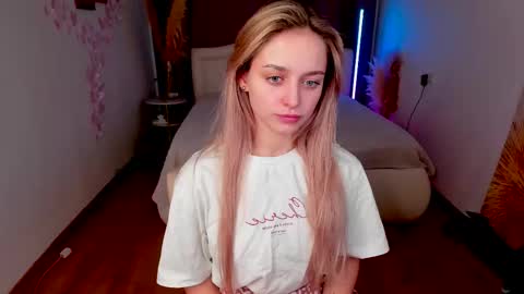 Snapshot of joyce_shinne chatting on September 2025 07:33:02 AM Joyce online show from September 2025 07:33:02 AM