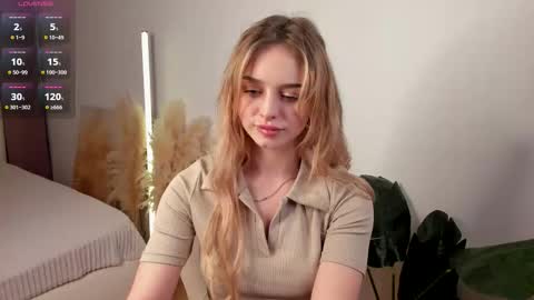 Snapshot of joyce_shinne chatting on October 2025 01:25:01 PM Joyce online show from October 2025 01:25:01 PM