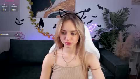 Snapshot of joyce_shinne chatting on October 2025 07:31:01 AM Joyce online show from October 2025 07:31:01 AM