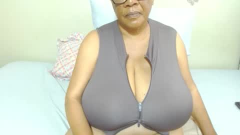 DairyQueen online show from October 2025 08:38:01 AM