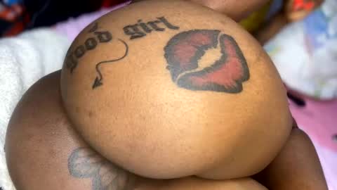 Snapshot of joyslim1 chatting on January 2025 02:14:02 AM Butterflyass online show from January 2025 02:14:02 AM