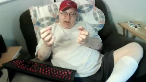 Snapshot of jpmel99 chatting on May 2026 10:25:01 PM jpmel99 online show from May 2026 10:25:01 PM