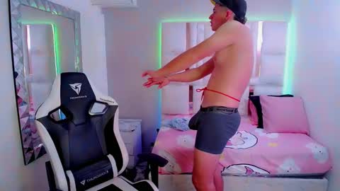 Snapshot of jr_nino_ chatting on March 2025 01:06:02 PM N I N O online show from March 2025 01:06:02 PM