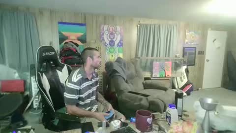 jrizzle1111 online show from October 2025 08:15:02 AM