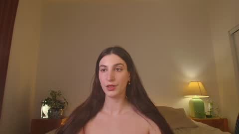 Snapshot of jsmine_ chatting on January 2025 09:02:01 PM Jsmine and sometimes Beaulooks online show from January 2025 09:02:01 PM