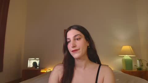 Snapshot of jsmine_ chatting on January 2025 12:05:01 AM Jsmine and sometimes Beaulooks online show from January 2025 12:05:01 AM