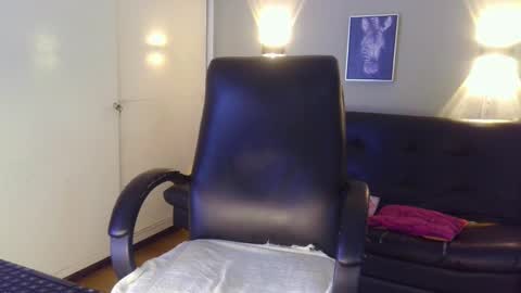 Josneidy  Jos   online show from January 2025 03:40:01 AM