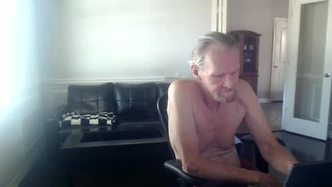 Snapshot of jtull52 chatting on May 2026 08:15:02 PM jtull52 online show from May 2026 08:15:02 PM