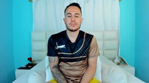 Snapshot of juan__jimenez chatting on October 2025 10:05:01 PM Juan online show from October 2025 10:05:01 PM