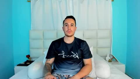 Snapshot of juan__jimenez chatting on October 2025 10:21:01 PM Juan online show from October 2025 10:21:01 PM