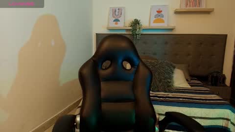 Snapshot of juan_adams1 chatting on September 2025 04:00:01 AM JUAM online show from September 2025 04:00:01 AM
