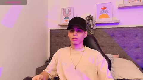 Snapshot of juan_adams1 chatting on September 2025 03:30:02 AM JUAM online show from September 2025 03:30:02 AM
