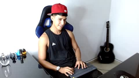 Snapshot of juan_da01 chatting on December 2024 02:10:01 AM JuanDa online show from December 2024 02:10:01 AM