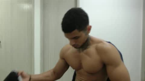 juan_gomez_1 online show from March 2025 11:11:01 AM