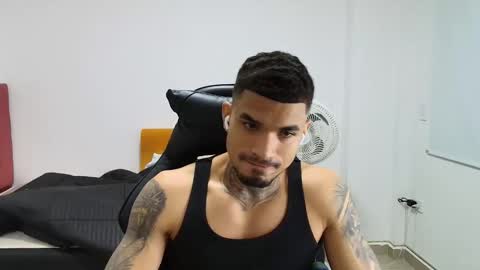 Snapshot of juan_gomez_1 chatting on November 2025 11:07:02 PM juan_gomez_1 online show from November 2025 11:07:02 PM