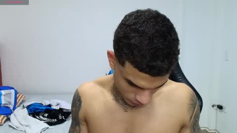juan_gomez_1 online show from May 2026 11:11:01 PM