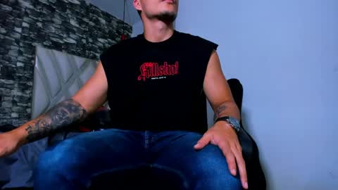 juan_jsmith online show from April 2026 10:03:01 PM