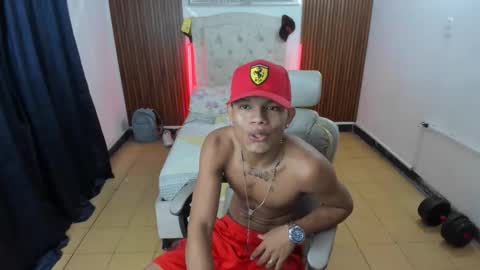 Snapshot of juan_mhata chatting on May 2026 01:35:01 AM Juan Mhata online show from May 2026 01:35:01 AM
