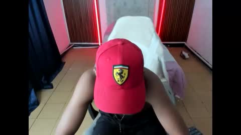 Snapshot of juan_mhata chatting on May 2026 01:10:02 AM Juan Mhata online show from May 2026 01:10:02 AM