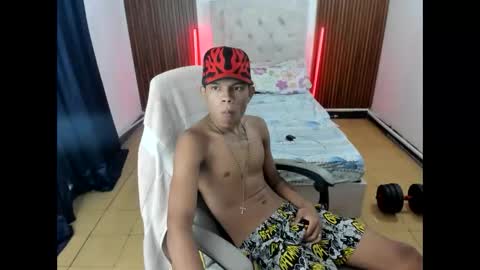 Snapshot of juan_mhata chatting on May 2026 12:52:02 AM Juan Mhata online show from May 2026 12:52:02 AM