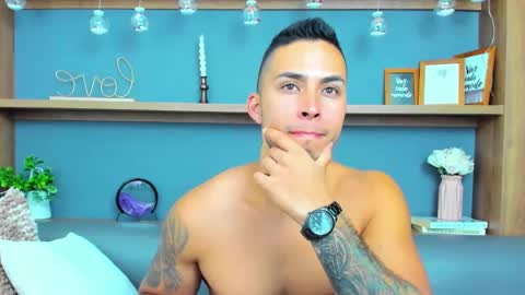 Snapshot of juan_muscle chatting on February 2025 03:55:02 AM juan_muscle online show from February 2025 03:55:02 AM