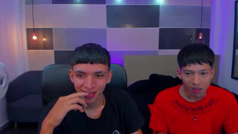 JuanSteven online show from January 2025 04:25:02 AM