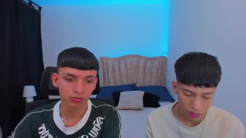 JuanSteven online show from October 2025 04:43:02 AM