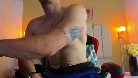 Snapshot of juan_prior chatting on December 2025 01:04:02 PM JUAN online show from December 2025 01:04:02 PM