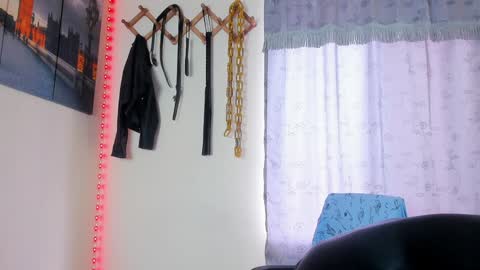 Snapshot of juanbladde chatting on January 2025 07:49:01 PM Juan Esteban online show from January 2025 07:49:01 PM