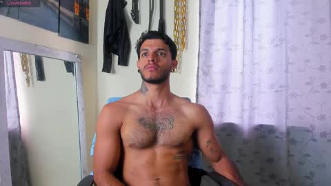Snapshot of juanbladde chatting on February 2025 12:49:02 PM Juan Esteban online show from February 2025 12:49:02 PM