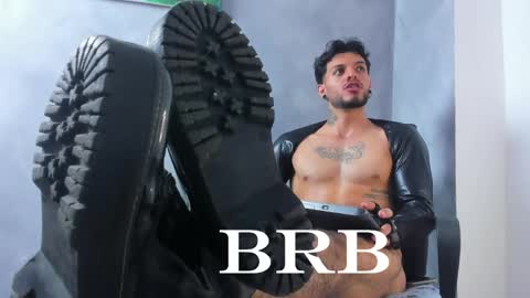 Juan Esteban online show from April 2026 02:43:02 PM