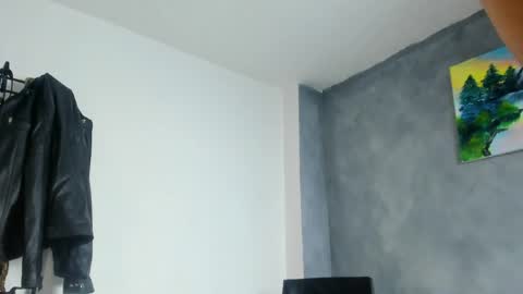Juan Esteban online show from May 2026 03:00:02 AM