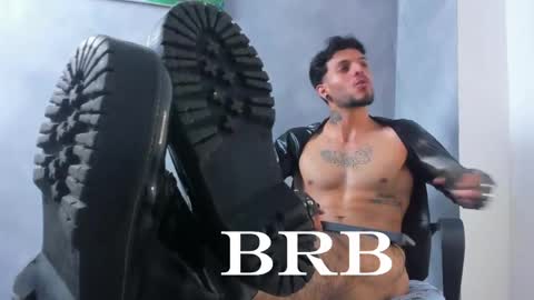 Juan Esteban online show from May 2026 03:56:01 AM