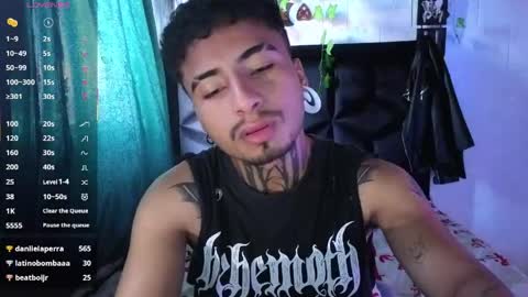 juancamilo66_ online show from May 2026 04:15:02 PM