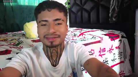 juancamilo66_ online show from May 2026 05:43:02 PM