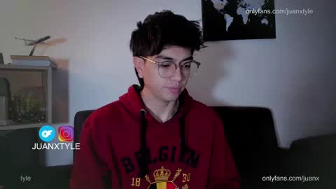 Snapshot of juancamroom chatting on September 2025 02:28:01 PM . online show from September 2025 02:28:01 PM
