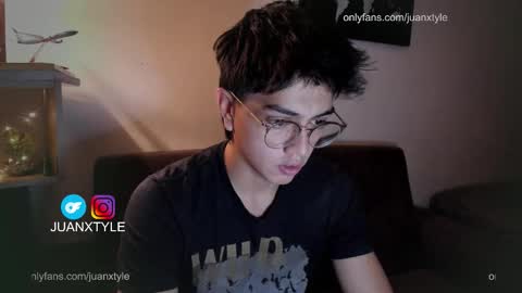 . online show from October 2025 03:27:01 AM