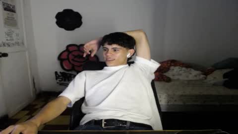 Snapshot of juanda_420 chatting on June 2026 05:59:01 AM TheGoldenBoy online show from June 2026 05:59:01 AM