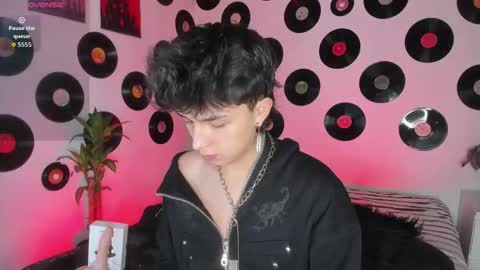 juandaaa__ online show from February 2026 04:27:02 PM