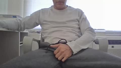 juanearth1 online show from April 2026 10:41:01 PM
