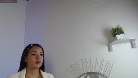 Snapshot of juanita_angell chatting on November 2025 10:59:01 AM GE online show from November 2025 10:59:01 AM