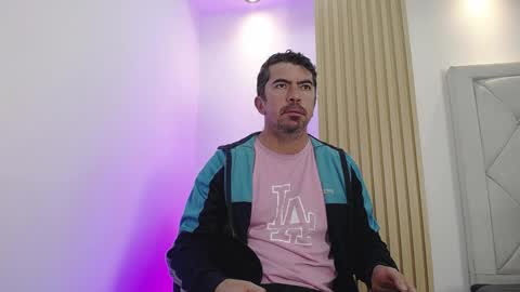 Juan k online show from April 2026 12:32:01 PM