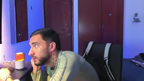 Snapshot of juanlouis_pierre chatting on July 2026 11:56:01 PM juanlouis_pierre online show from July 2026 11:56:01 PM