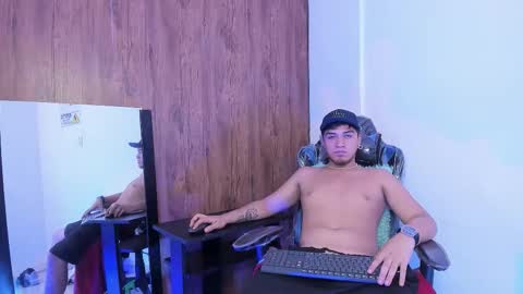 Snapshot of juanmechanic chatting on October 2025 05:17:02 AM JUAN online show from October 2025 05:17:02 AM