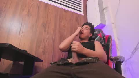 Snapshot of juanmechanic chatting on November 2025 11:13:01 PM JUAN online show from November 2025 11:13:01 PM