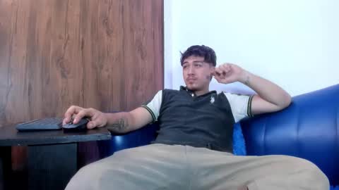 JUAN  online show from January 2026 12:32:02 PM