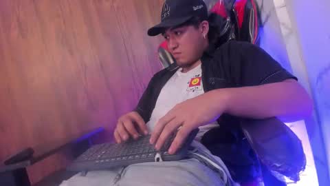 Snapshot of juanmechanic chatting on March 2026 01:59:01 PM JUAN online show from March 2026 01:59:01 PM