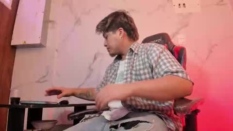 Snapshot of juanmechanic chatting on March 2026 06:06:02 AM JUAN online show from March 2026 06:06:02 AM